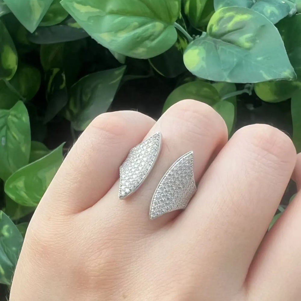 Beautiful Lab Grown Statement Ring Pass On Diamon… - image 6